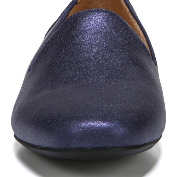 naturalizer navy shoes